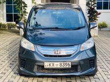 Honda Freed 2013 Van