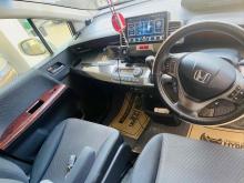 https://riyasewana.com/uploads/honda-freed-615110424212.jpg