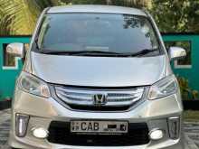 https://riyasewana.com/uploads/honda-freed-6421204753.jpg
