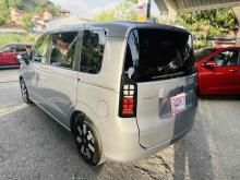https://riyasewana.com/uploads/honda-freed-823005024181.jpg