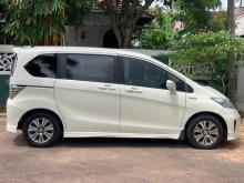 https://riyasewana.com/uploads/honda-freed-917195517582.jpg