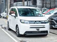 Honda Freed Air Ex 2025 Car