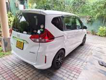 https://riyasewana.com/uploads/honda-freed-gb7-2018-210011112032.jpg