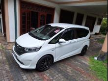 https://riyasewana.com/uploads/honda-freed-gb7-210155817465.jpg