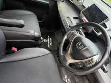 https://riyasewana.com/uploads/honda-freed-gp3-219212122363.jpg