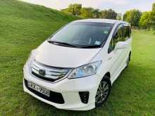 Honda Freed Premium 2012 Car