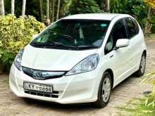 Honda FIT GP1 SheS 2013 Car