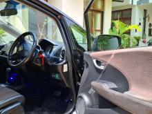 https://riyasewana.com/uploads/honda-gp2-fit-121051096505.jpg
