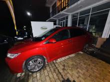 https://riyasewana.com/uploads/honda-grace-1022063117342.jpg