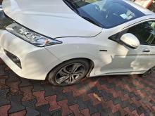 https://riyasewana.com/uploads/honda-grace-10658406016.jpg