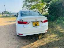 https://riyasewana.com/uploads/honda-grace-1115374522962.jpg