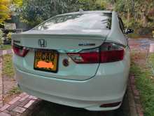 https://riyasewana.com/uploads/honda-grace-12123407666.jpg