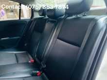 https://riyasewana.com/uploads/honda-grace-14124323392.jpg