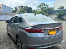 https://riyasewana.com/uploads/honda-grace-2002051242.jpg