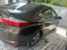 https://riyasewana.com/uploads/honda-grace-2014-1421543212252.jpg