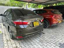 https://riyasewana.com/uploads/honda-grace-2014-1421543212424.jpg