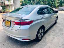 https://riyasewana.com/uploads/honda-grace-2014-218050912472.jpg