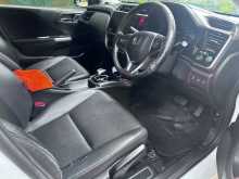 https://riyasewana.com/uploads/honda-grace-2014-319521812083.jpg