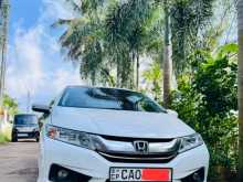 Honda Grace 2015 Car