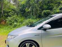 https://riyasewana.com/uploads/honda-grace-2015-1219125812242.jpg
