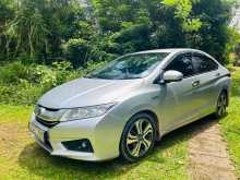 https://riyasewana.com/uploads/honda-grace-2015-1219125812793.jpg