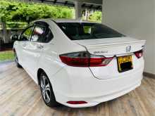 https://riyasewana.com/uploads/honda-grace-2015-138204312403.jpg