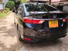 Honda Grace 2015 Car