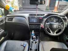 https://riyasewana.com/uploads/honda-grace-2015-1821525912713.jpg