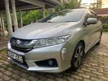 Honda GRACE 2015 Car