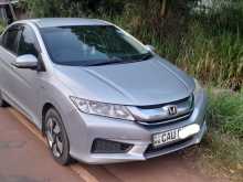 Honda Grace 2015 Car