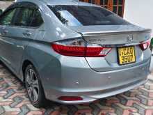 https://riyasewana.com/uploads/honda-grace-2015-2116582012012.jpg