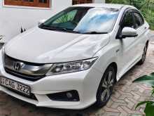 Honda Grace 2015 Car