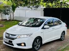 Honda Grace 2015 Car