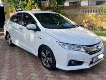 Honda Grace 2015 Car