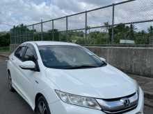 Honda Grace 2015 Car