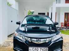 Honda Grace 2015 Car