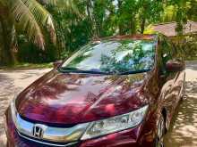 Honda Grace 2015 Car
