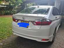 Honda Grace 2016 Car