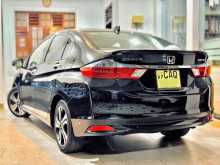 https://riyasewana.com/uploads/honda-grace-2016-138233712372.jpg