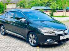 Honda Grace 2016 Car