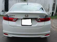 https://riyasewana.com/uploads/honda-grace-2016-2721402212013.jpg