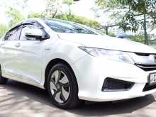 Honda Grace 2016 Car