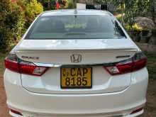 Honda Grace 2016 Car
