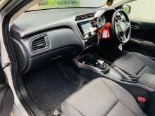 https://riyasewana.com/uploads/honda-grace-2016-67493612034.jpg