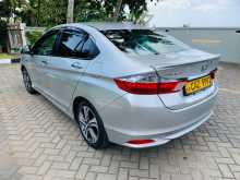 https://riyasewana.com/uploads/honda-grace-2016-67493612082.jpg