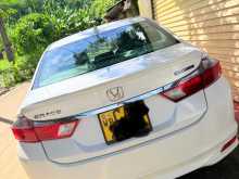 Honda Grace 2017 Car