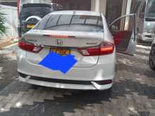 https://riyasewana.com/uploads/honda-grace-2018-2612123412092.jpg