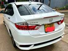 https://riyasewana.com/uploads/honda-grace-2018-77341512273.jpg