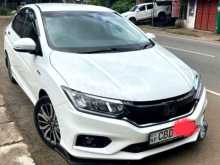 Honda Grace 2018 Car