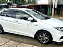 https://riyasewana.com/uploads/honda-grace-2018-77341512964.jpg